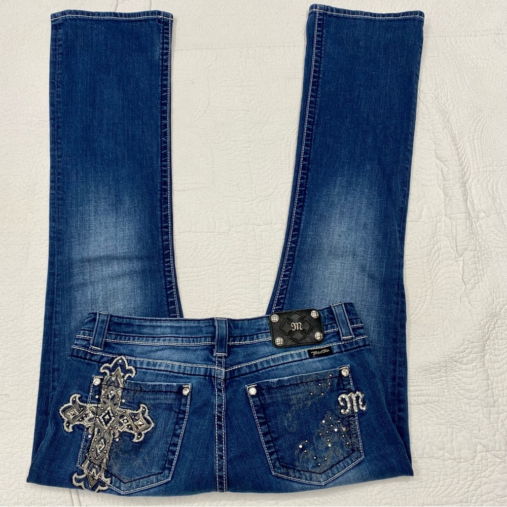 Like new! MissMe Easy Boot Jeans Size 31
